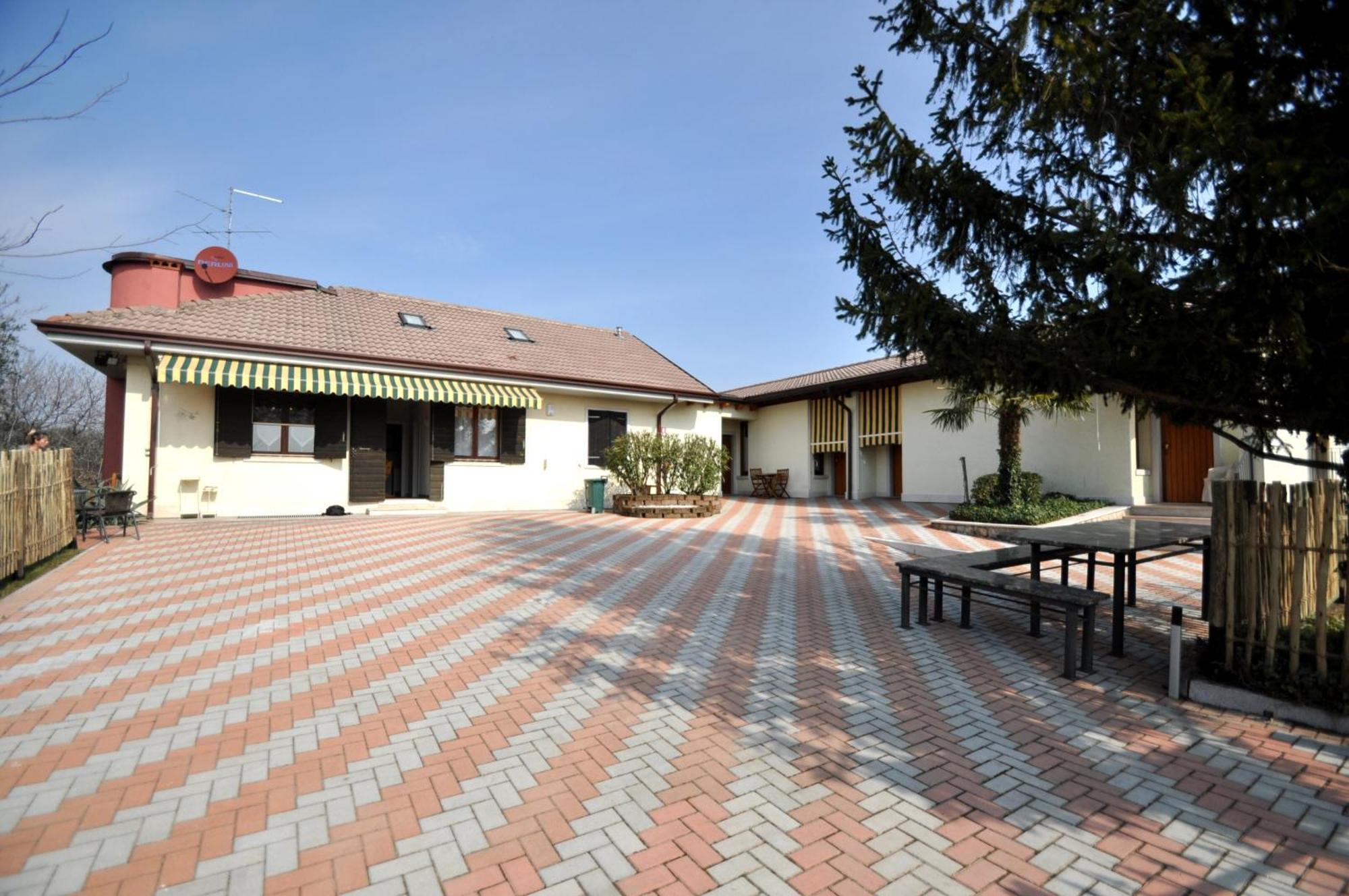 Agriturismo&Agricamping Serena Pastrengo Ruang foto